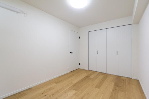 新多摩川ハイム１号棟の洋室