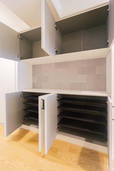 新多摩川ハイム１号棟の玄関