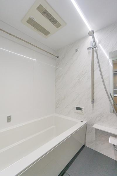 新多摩川ハイム１号棟の浴室