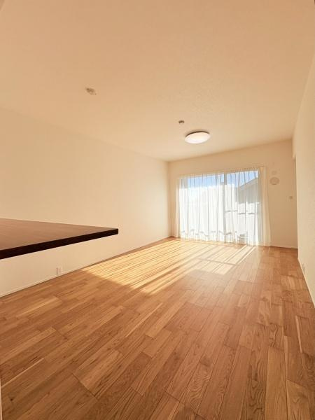 戸塚西パークホームズ四番館の居間・リビング