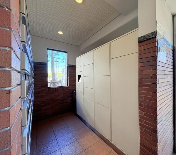 ライオンズマンション辻堂海浜公園のその他共用部分|宅配ボックス