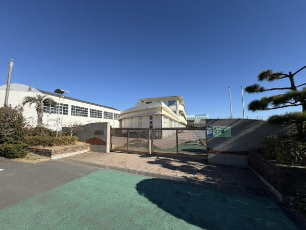 ライオンズマンション辻堂海浜公園のその他|徒歩3分・高砂小学校