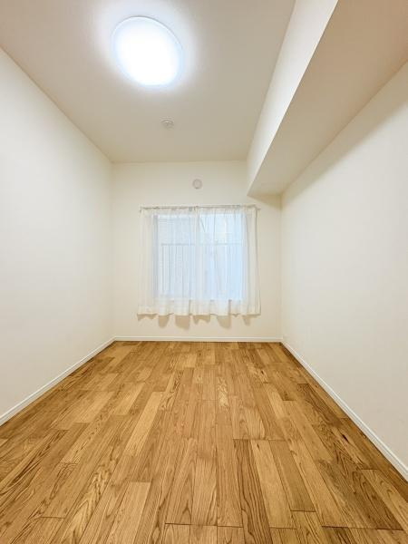 いずみプラザ保土ヶ谷１号棟の洋室