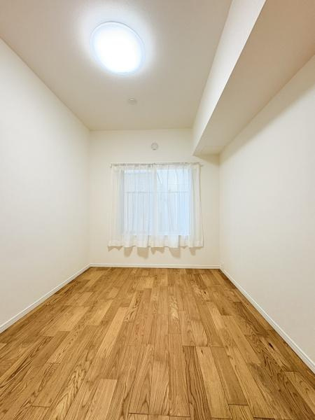 いずみプラザ保土ヶ谷１号棟の洋室