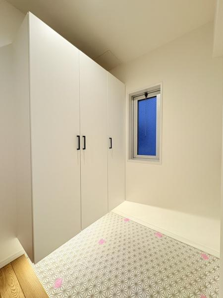 いずみプラザ保土ヶ谷１号棟の玄関