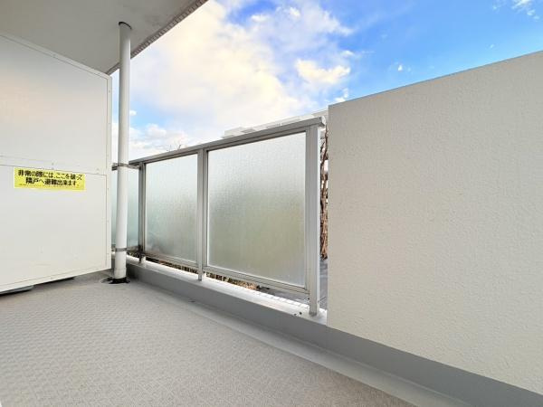 いずみプラザ保土ヶ谷１号棟のバルコニー