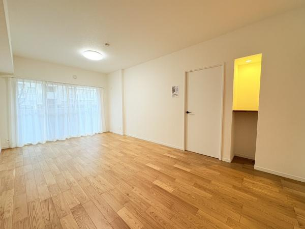 いずみプラザ保土ヶ谷１号棟の居間・リビング