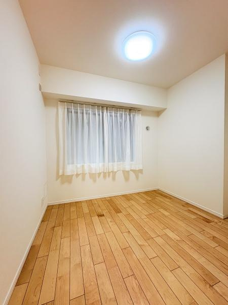 藤和ライブタウン緑山壱番館の洋室