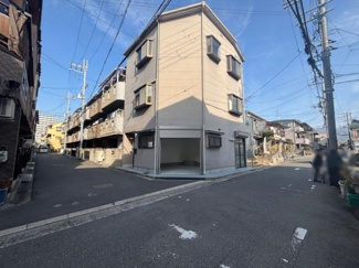 【前面道路含む現地写真】