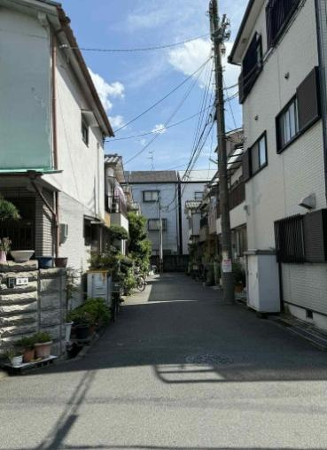 【前面道路含む現地写真】