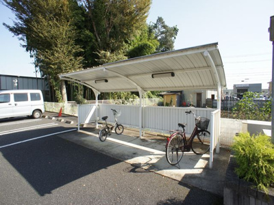 【その他共用部分】 | アスカＣ | 屋根付きの駐輪場があります♪