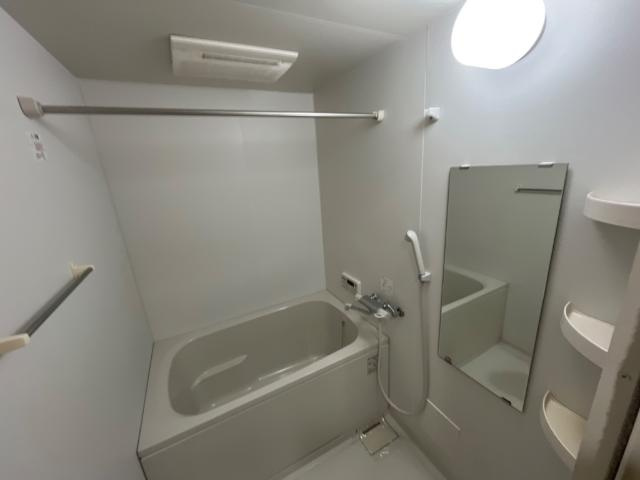 メゾン・ド・ヴェルジュの浴室|バス