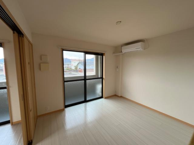 メゾン・ド・ヴェルジュの居間・リビング|リビング