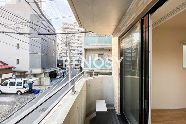 エヌフラット中目黒のバルコニー