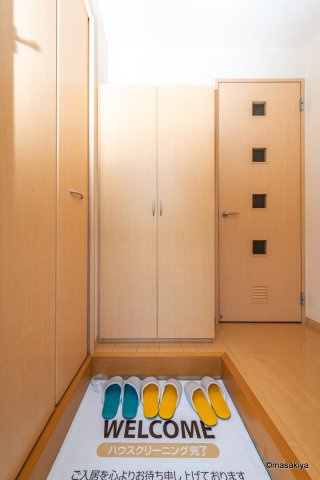 メゾン・ド・ボヌール　Bの玄関|玄関