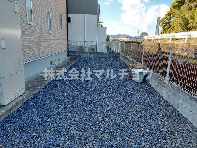 岩田戸建ての庭|たまにはお庭で休日を過ごしてみるのもよいかもしれません