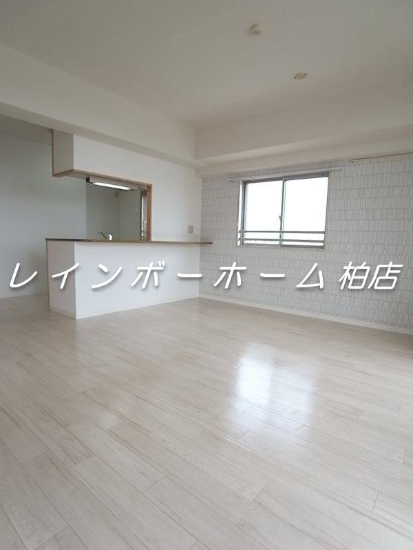 柏市若柴の賃貸マンション