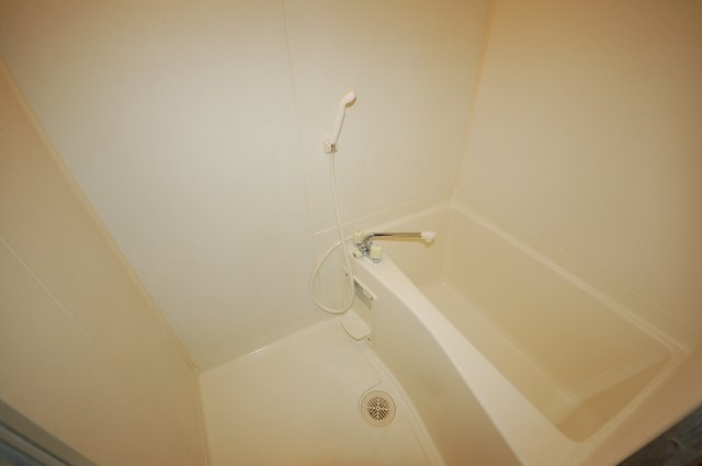 ローズガーデンⅡの浴室