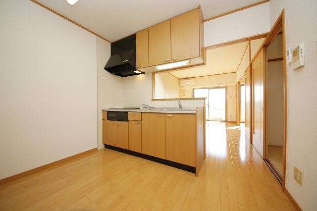 パル住吉のキッチン|別部屋同間取りのお写真となります。参考にご覧くださいませ。