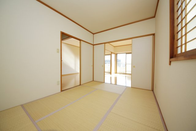 パル住吉の和室|別部屋同間取りのお写真となります。参考にご覧くださいませ。