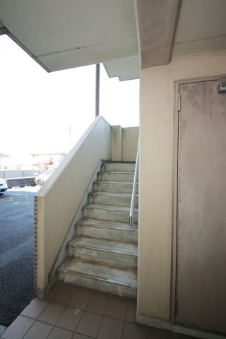 パル住吉のエントランス