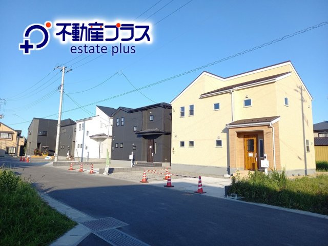 【内郷御厩町4丁目第1／全5棟　1号棟】　ランドリールーム付き♪