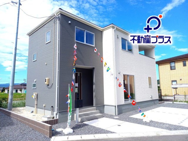 いわき市好間町中好間第2　新築戸建　２号棟の外観|同施工◆外観の写真です◆　
過ごす時間が長いからこそ家族との繋がりが感じられるお家！　にぎやかな声で日々の会話も弾む楽しい空間となります。家に帰宅するのがより一層楽しみになりますね♪