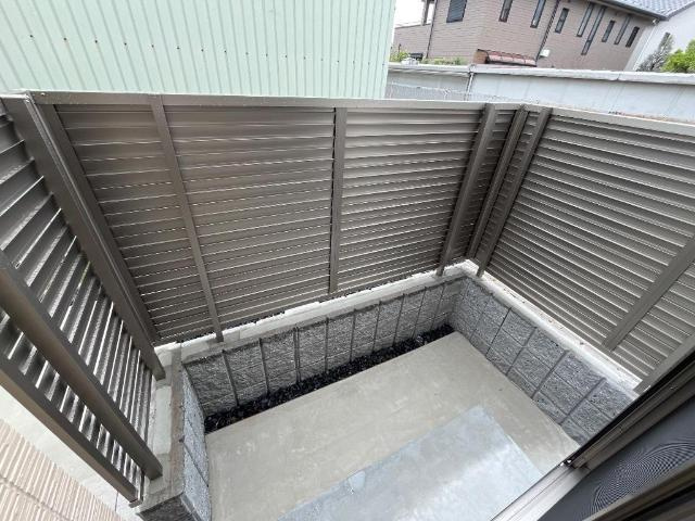 サンビラーゼウエストのバルコニー|専用庭（イメージ）