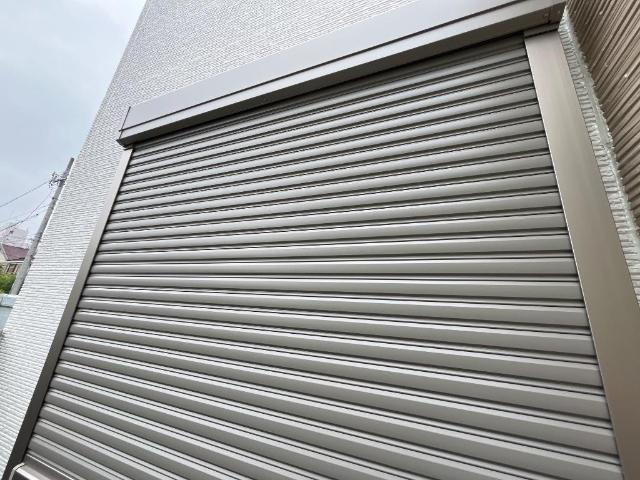 仮）豊山町豊場新栄34-1新築アパートの内装|シャッター雨戸（イメージ）