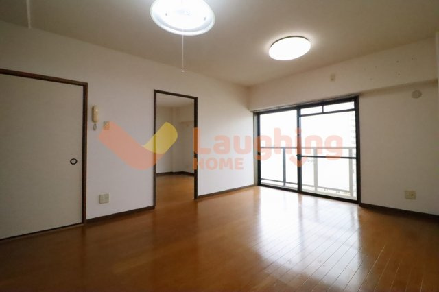 ペルソナ西町の洋室|使い勝手のいい洋室です