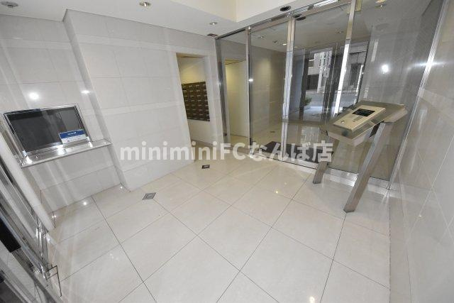 セイワパレス大手前西のエントランス