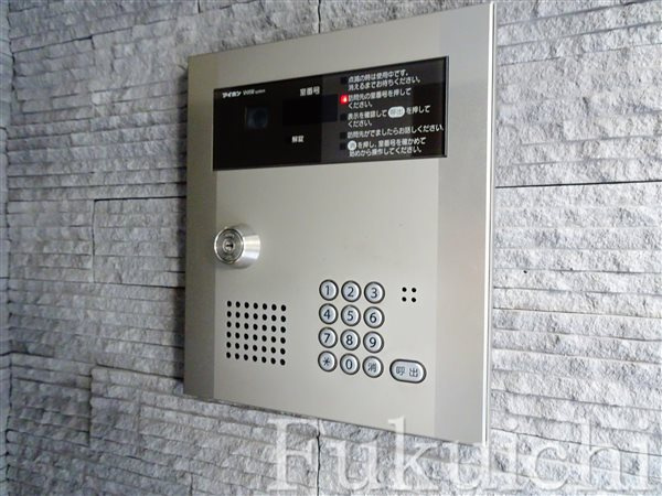 ブリステラス学芸大学前のセキュリティ