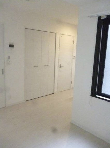 ブリステラス学芸大学前の居間・リビング