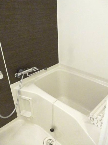 ブリステラス学芸大学前の浴室