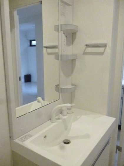 ブリステラス学芸大学前の独立洗面台