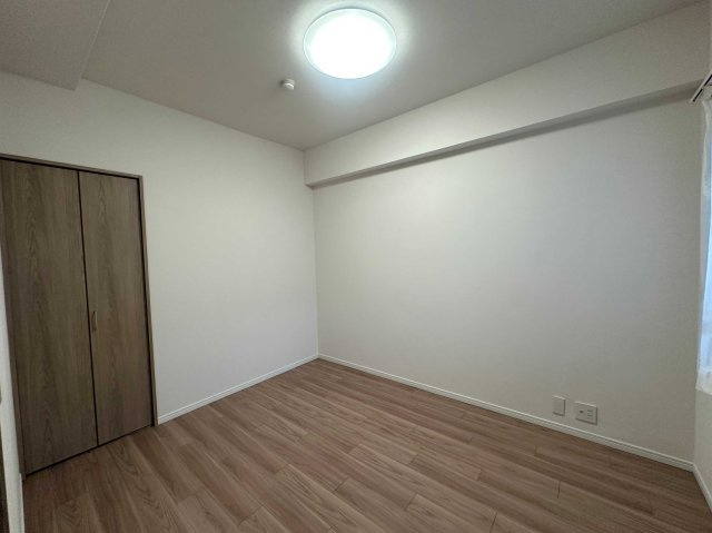 グランヴェルジェ西台の洋室