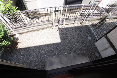 【庭】 | メゾネットアーリア