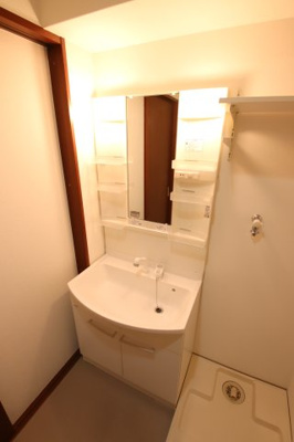 【独立洗面台】 | メゾネットアーリア