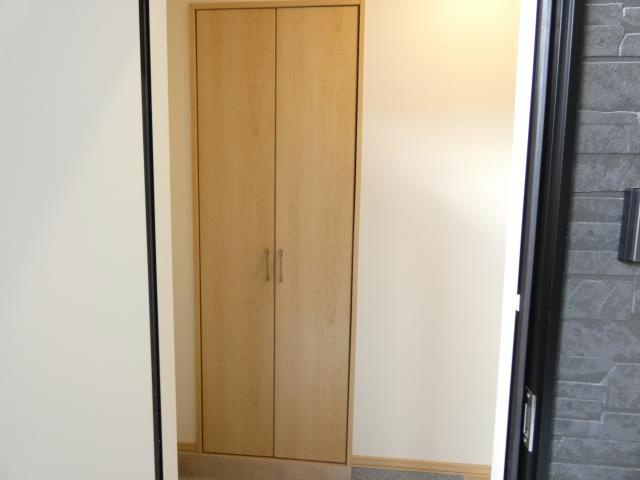 UPE（ウペ）の玄関