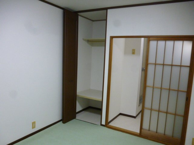 こちらの居間で趣味の時間をお楽しみください