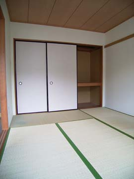 来客時にも便利な和室付き