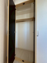 たっぷりとした収納スペースです