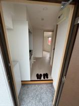 明るい玄関です