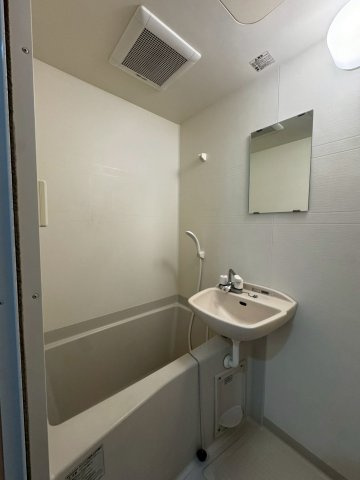 ゆったり過ごせるお風呂です