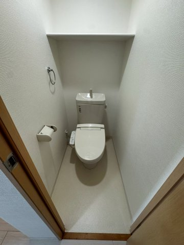 清潔感のあるトイレです