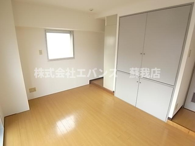 【居間・リビング】 | 君待橋 | リビングです