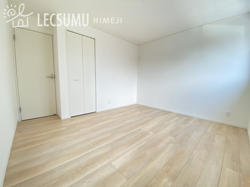 姫路市飾磨区妻鹿第1/新築戸建の洋室|同社施工例