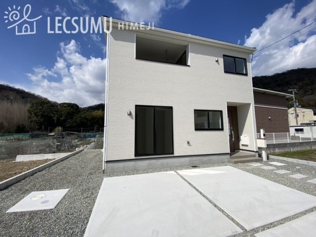 姫路市飾磨区妻鹿第1/新築戸建の外観|同社施工例