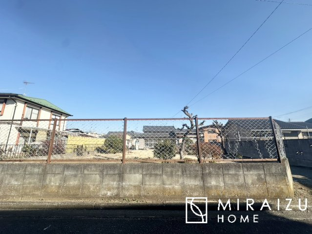 【前面道路含む現地写真】 | 現地見学やご案内は、周辺環境と合わせてエリアの特性を存分にお伝えできるような思いでに残るご案内に努めます。
