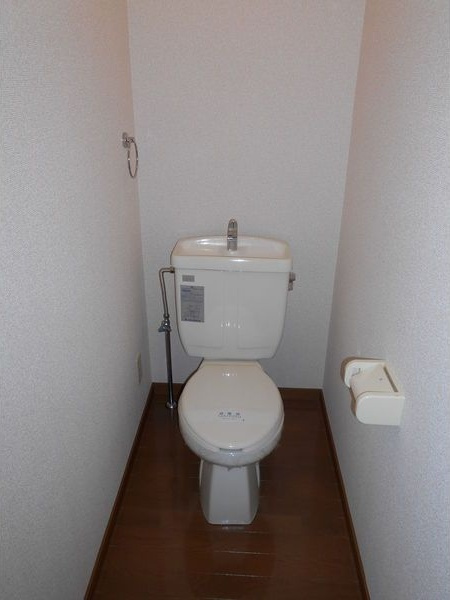 フラワーパーク III棟のトイレ